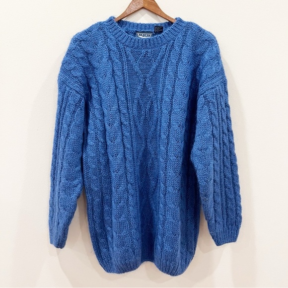 Vintage Womens Mohair Acrylic Cable Knit Sweater M Cobalt Blue Chunky Classic - Picture 1 of 11